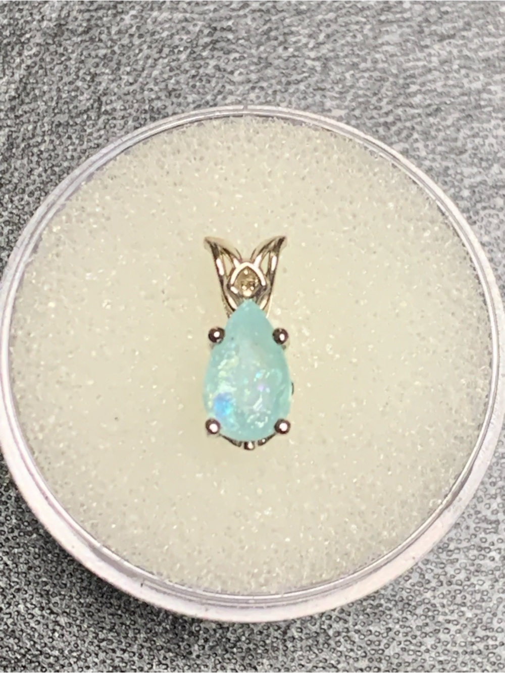 14KW Natural Paraiba Tourmaline Pendant